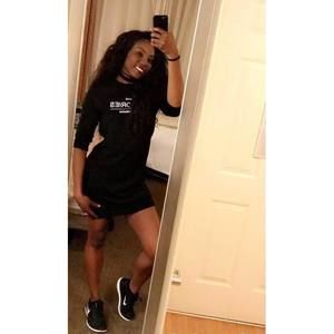 Meet your Posher, Chanteil